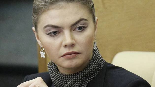 Alina Kabajevová: Putinova přítelkyně vlastní asi 20 nemovitostí, tvrdí novináři