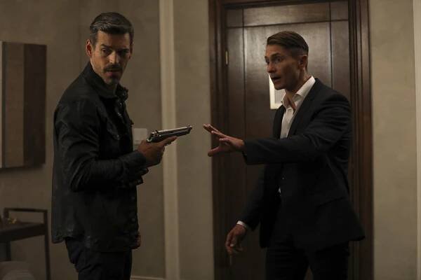 Take Two - One to the Heart - Z filmu - Eddie Cibrian, Matthew MacCaull