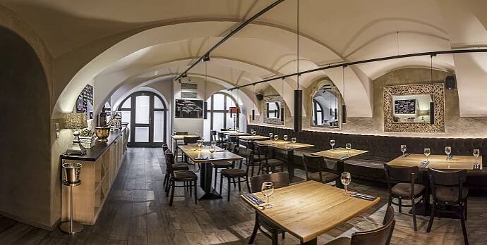 Rango - stylový hotel v centru Plzně s restaurací
