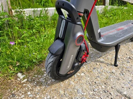 Multi-Tool als eScooter - Segway Ninebot F3 Pro im Test - Notebookcheck.com Tests