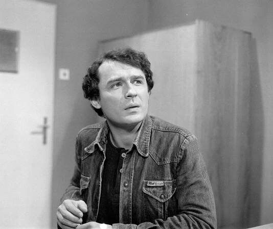 Malý pitaval z velkého města - Včelař (E04) (1982) | Recenze - Uživatelské | ČSFD.cz
