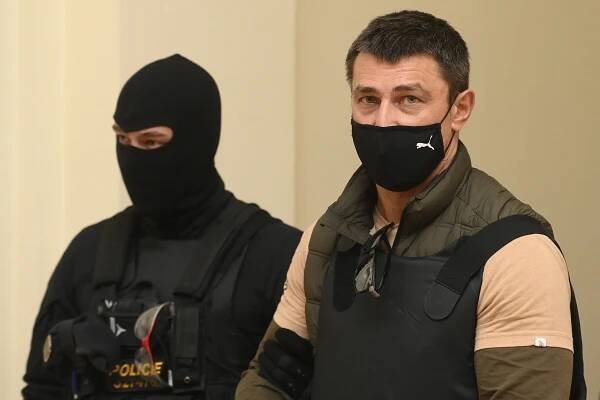 Kauza Rusa Franchettiho, kterého žaloba viní z účasti na anexi Krymu, odročena. Nedorazil přísedící