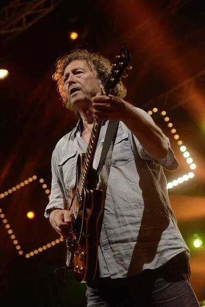 Peter Cornelius (singer-songwriter)