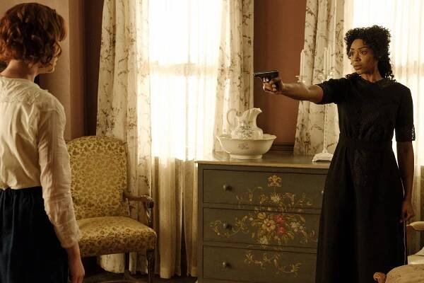Záhady Frankie Drakeové - Záhadný telefonát - Z filmu - Chantel Riley