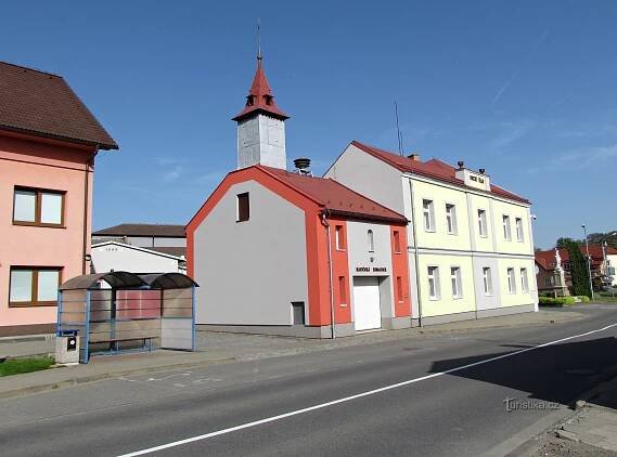 Míškovice - náves - Vesnice