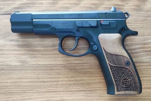 Pistole CZ 75 B