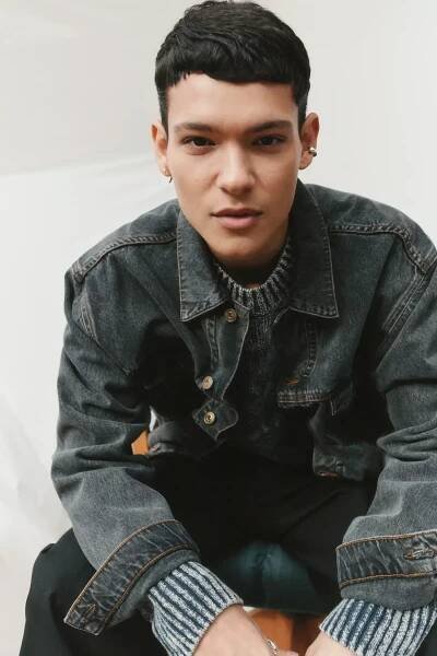 'Young Royals' star Omar Rudberg is launching OMR Beauty with a debut fragrance called Intro - Vogue Scandinavia