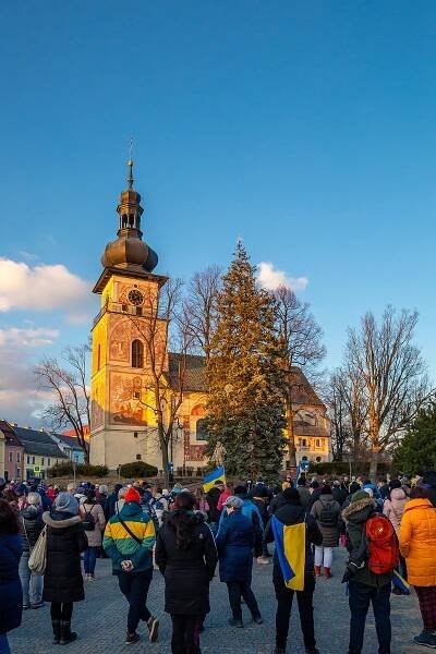 Stojíme za Ukrajinou. Novoměstští se sešli a vyjádřili svůj nesouhlas s válkou
