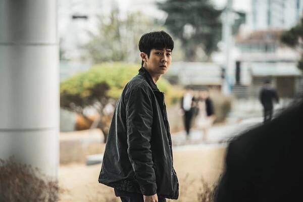 Gyunggwanui Pi - Z filmu