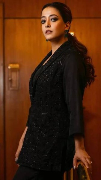 Breathtaking pictures of Raima Sen