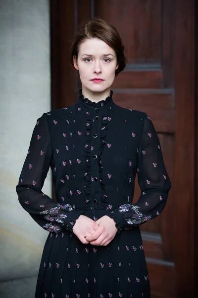 Gregory B. Waldis Potraitfotografie Berlin - Portraits von LAURA LOUISA GARDE