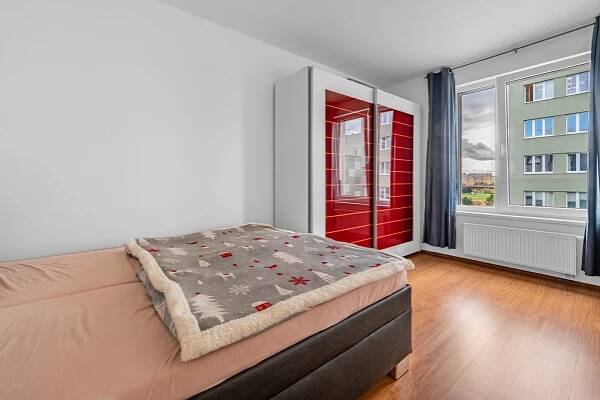 PRODÁNO - Nadstandardní byt 2+kk, 59m2, balkon, sklep, Praha 5-Stodůlky, ul. Petržílkova - FARAON reality
