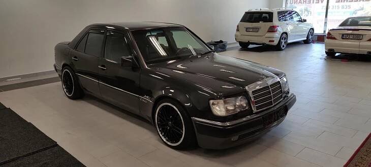 Mercedes-Benz 124 E 500 AMG