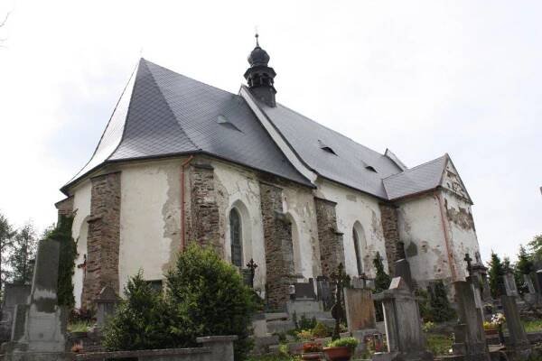 DESTINACE POŠUMAVÍ | Velhartice - kostel sv. Máří Magdalény
