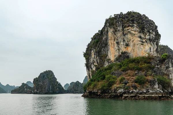 Northern Vietnam: Hanoi, Ha Long Bay, and Ninh Binh | The Spunky Curl