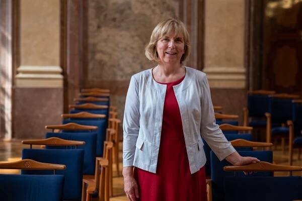 Hana Korvasová k mladým ekologům: Buďte stateční a nezdolní jako Josef Vavroušek – Nadace Partnerství – Nadace Partnerství