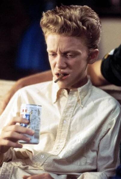 FOTO: Herec Anthony Michael Hall před lety. – stránka 8