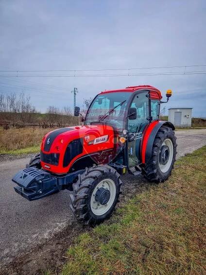 Vinohradnícky traktor BAŠAK 2080BB - Agromechanika s.r.o.