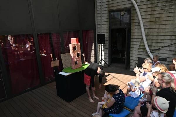 Pimprléto Divadla loutek Ostrava zahájilo jarmarkem tvořivých nápadů