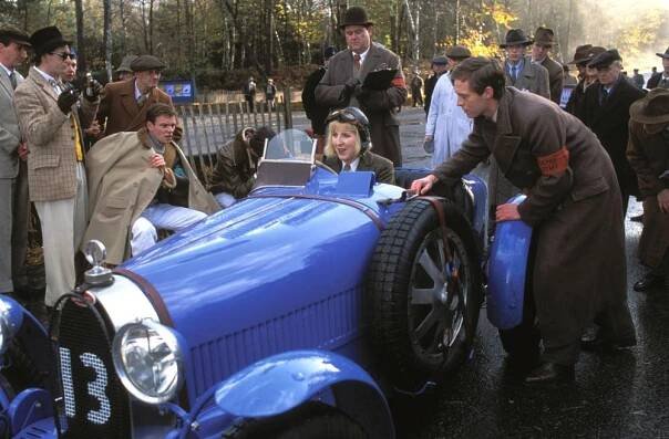 BRIGHT YOUNG THINGS, Michael Sheen, Fenella Woolgar, Stephen Campbell Moore, 2003, (c) ThinkFilm