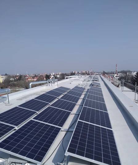 Nová zelená úsporám: Dotace na fotovoltaiku pro bytové domy až 500.000 Kč