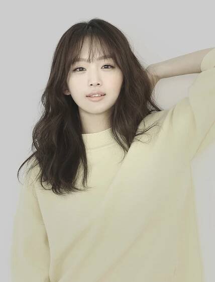 Jin Ki-Joo-p1.jpg