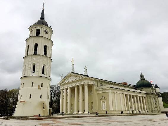 Vilnius' Cathedral that doesn't look like a one