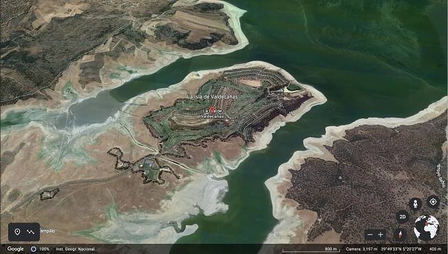 Entire golf resort built in protected area must be demolished, Spanish court rules