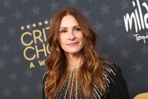 Julia Roberts prolomila mlčení o „srdcervoucí“ smrti Matthewa Perryho, s nímž kdysi tvořila pár