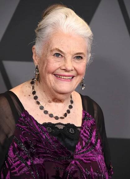 June Squibb arrives at The Ray Dolby Ballroom on November 11, 2017 | Source: Getty Images