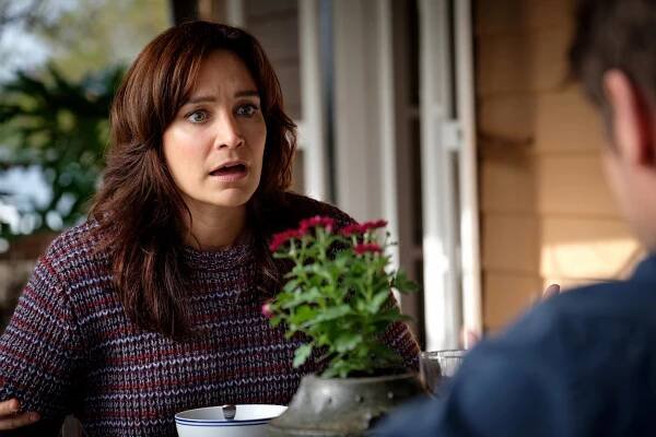 Doktor srdcař - Talent Showdown - Z filmu - Nicole da Silva