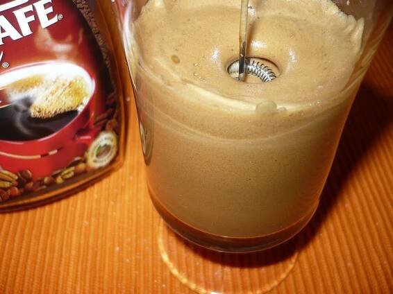 Den frappé – 7. října