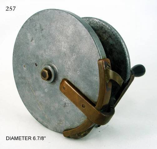 GAME_FISHING_REEL_009
