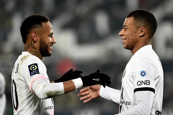 Ligue 1: Bordeaux vs. PSG - 6. 11. 2021