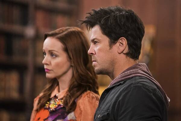 Knihovníci - And Some Dude Named Jeff - Z filmu - Christian Kane