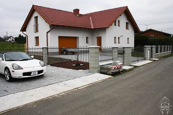 Brány, ploty, mříže – Umělecké kovářství a zámečnictví