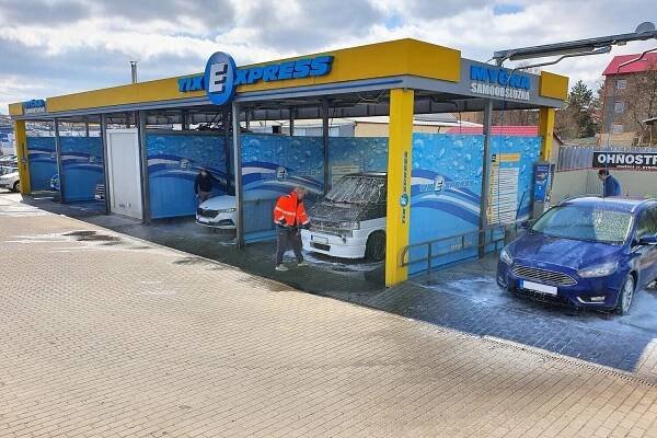 Teplice, ulice Svahová (vedle autobazaru AAA) | TIXEXPRESS - Nejvyšší level mytí!