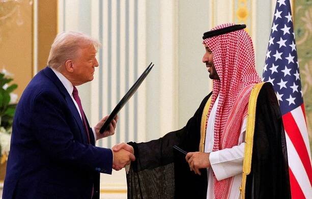 Trump (nejen) na fialovém koberci. Rijád uhranul šéfa Bílého domu