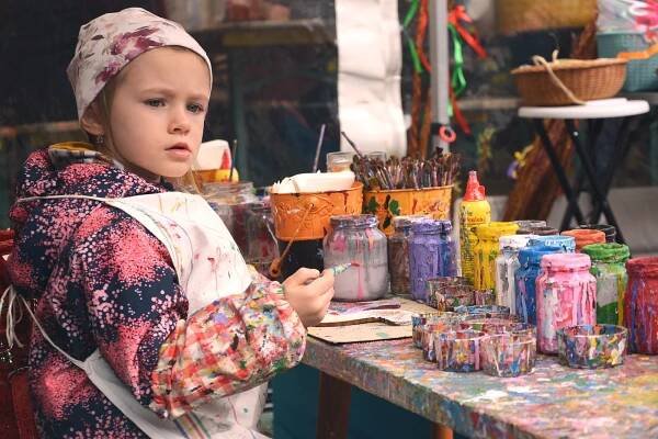 Folklórní velikonoční program čeká návštěvníky trhů v Jablonci až do pátku