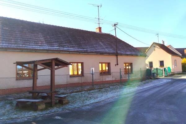 Dvougenerační dům se samostatnými vstupy, obec Nišovice u Volyně, okres Strakonice