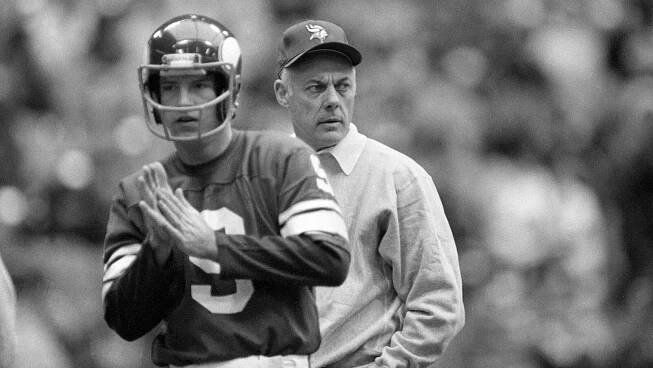 Bud Grant, Longtime Minnesota Vikings Coach, Dies at 95