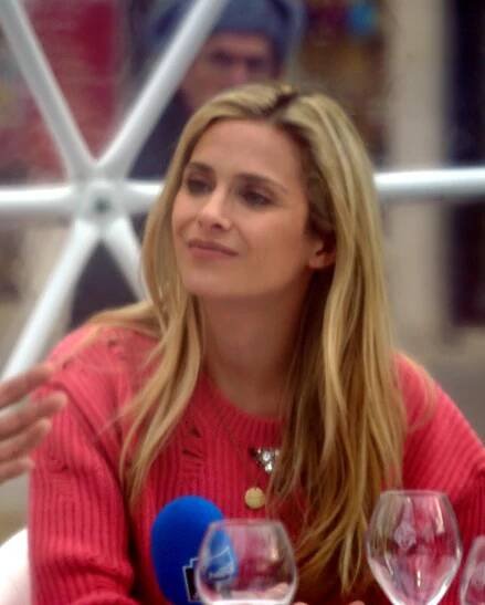 Soubor:Clara morgan france bleu champagne 1008361.jpg – Wikipedie