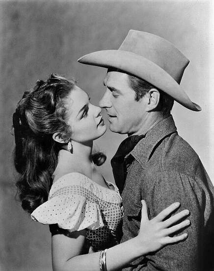 Luana Patten: Jock Mahoney And Luana Patten In 'Joe Dakota', 1957.