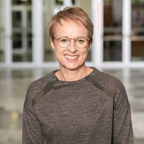 riedl_gudrun_800x800.png