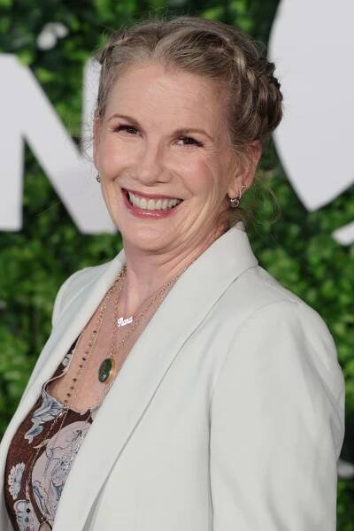 Melissa Gilbert attends the "Busfiled/Gilbert" photocall 