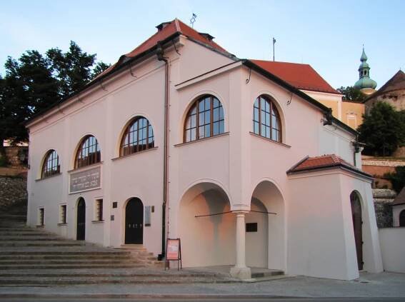 „Samotná tvorba se v architektuře začíná stávat třešničkou na dortu,“ říká architekt Marek Marovič - Od Západu nefouká?
