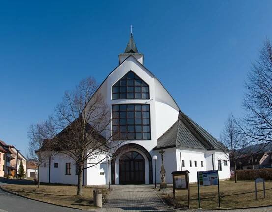Suchá Loz – kostel sv. Ludmily - COOP-ARCH.cz