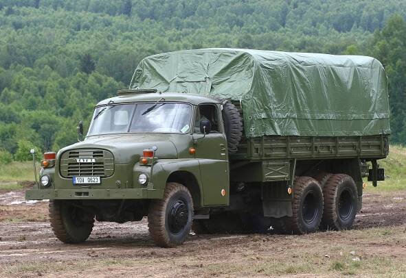 Tatra 148