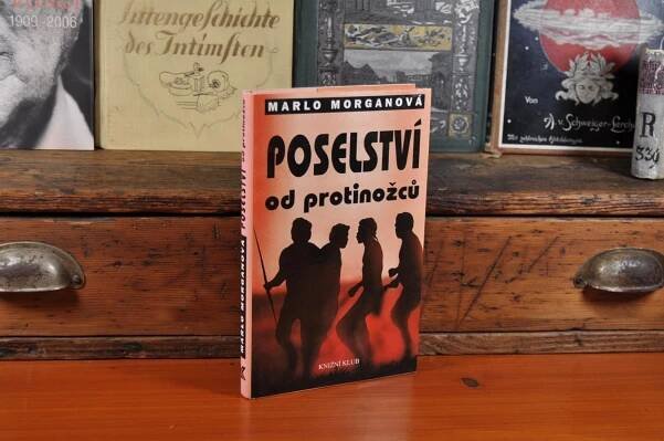 Morganová - Poselství od protinožců - 24/4-9 - Knihy