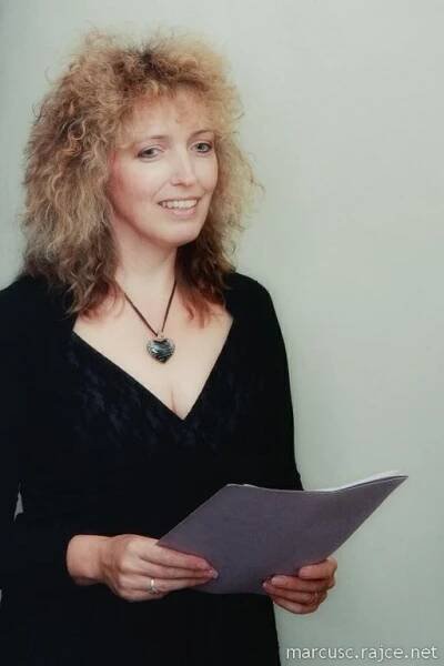 Hosté se na netradiční dernisáži Milana Brože dobře bavili. Proč? Čtěte